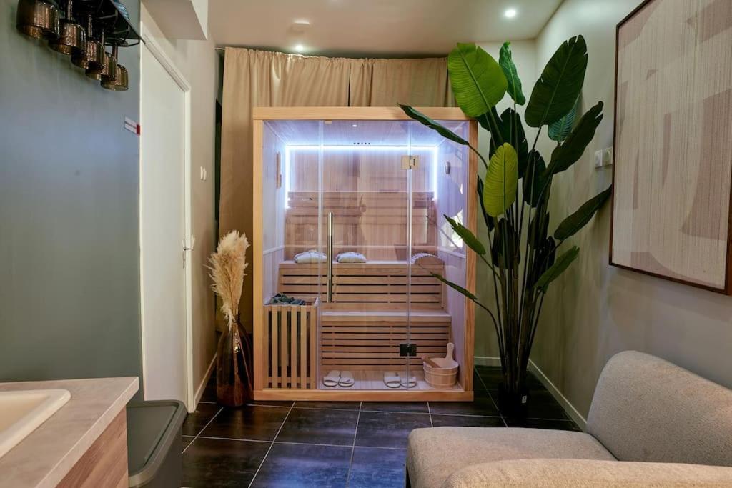 Versailles Jacuzzi - Sauna - Rdc 2 외부 사진